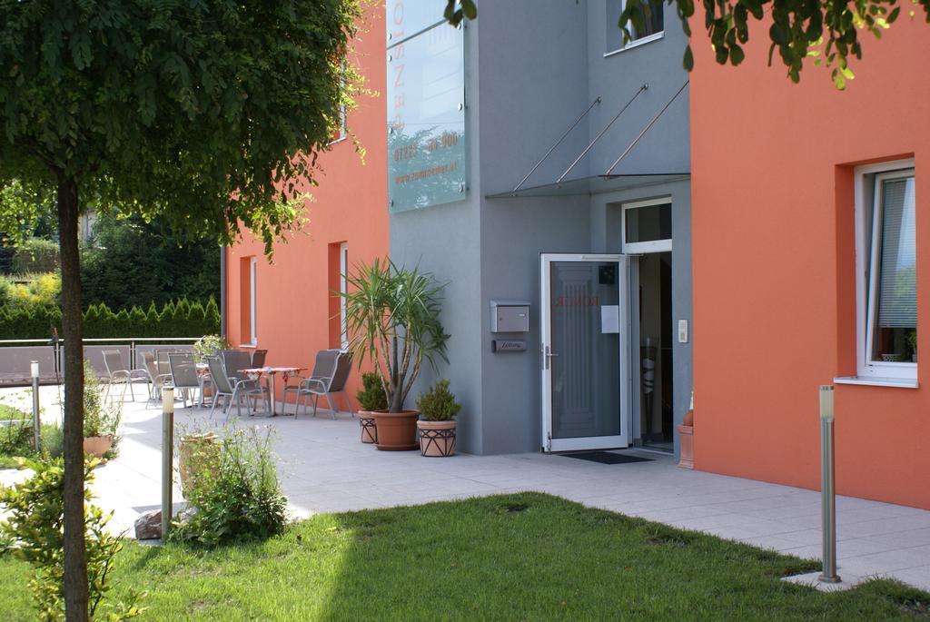 Pension Zum Romer Enns Esterno foto